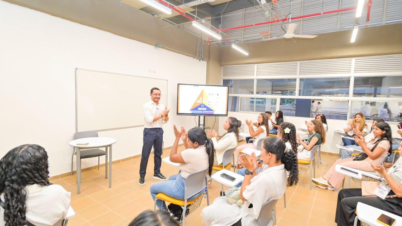 “Este campus universitario es la materialización de un sueño de generaciones", destacó el exgobernador Carlos Caicedo.
