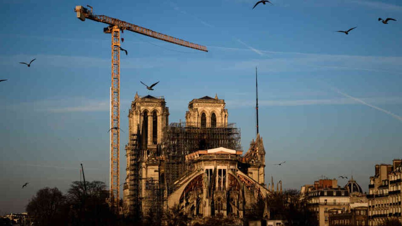 Con la restauración de la catedral, estas obras podrían acelerarse con el lanzamiento de un concurso de arquitectos.