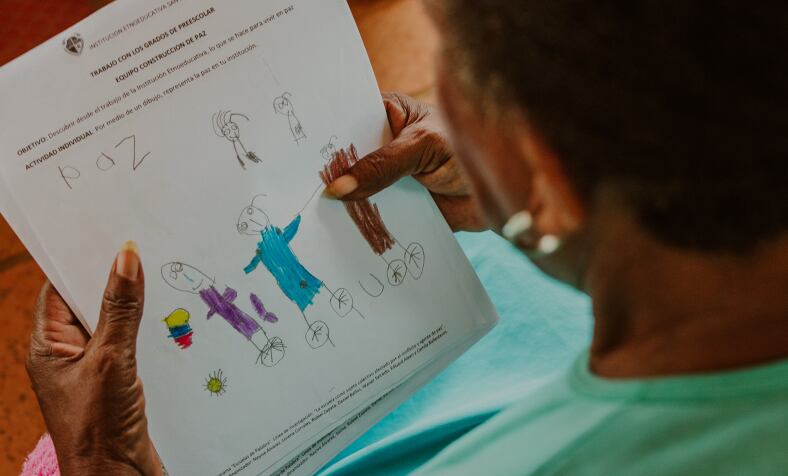 Los campamentos por la verdad son espacios destinados a tratar conflictos familiares o de convivencia desde los entornos educativos para contribuir a reparar el tejido social.