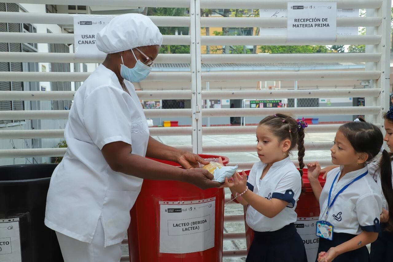 Los alimentos con los ajustes se empezarían a entregar a partir del mes de mayo, cuando se haya firmado el nuevo contrato.