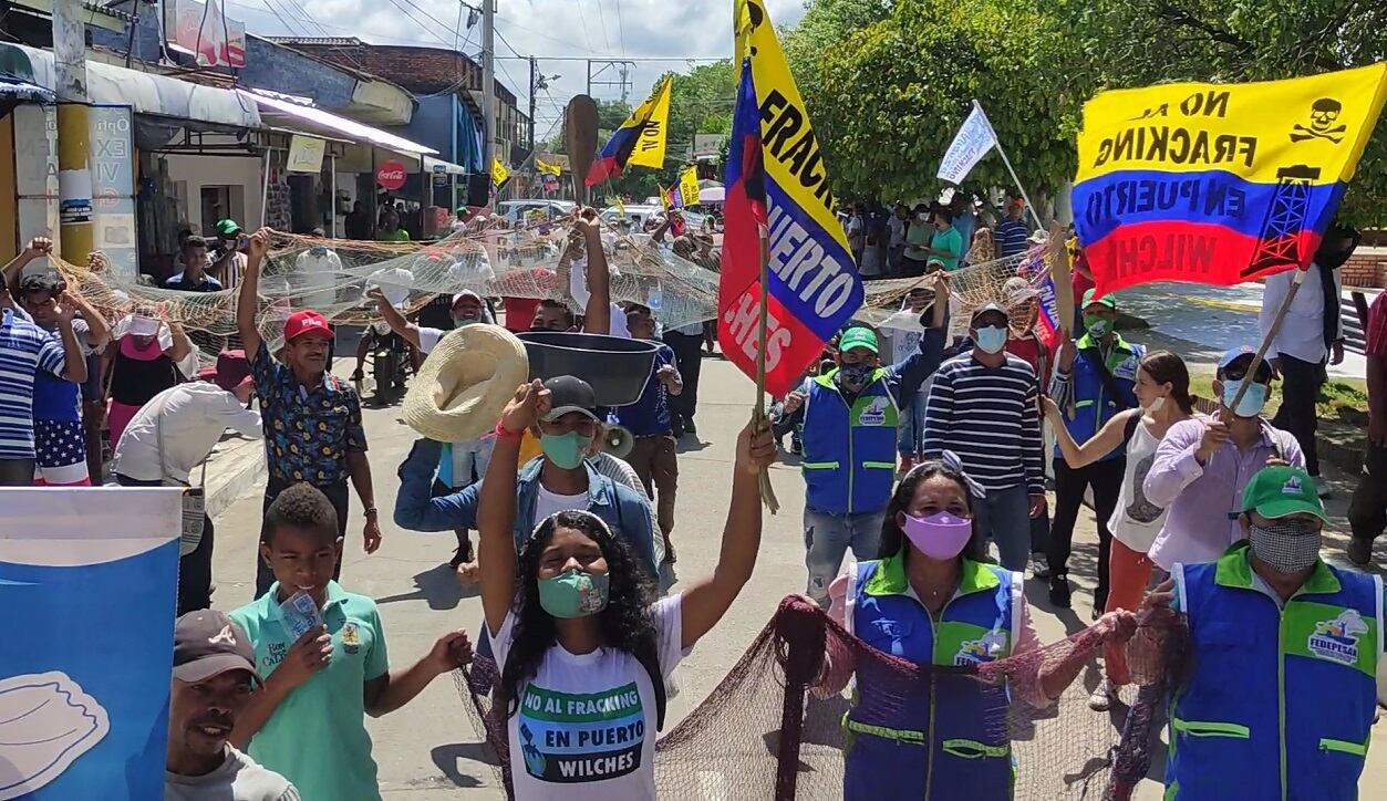 La Alianza Colombia Libre de Fracking convocó una protesta pacífica por la audiencia sobre fracking. Foto: @CINEP_PPP