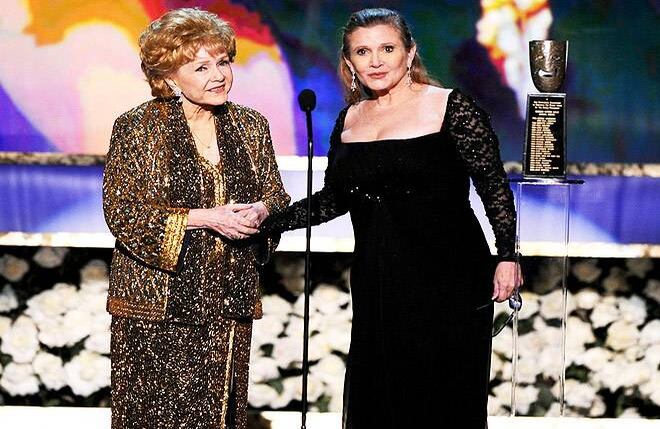Carrie Fisher y Debbie Reynolds. Foto. AP