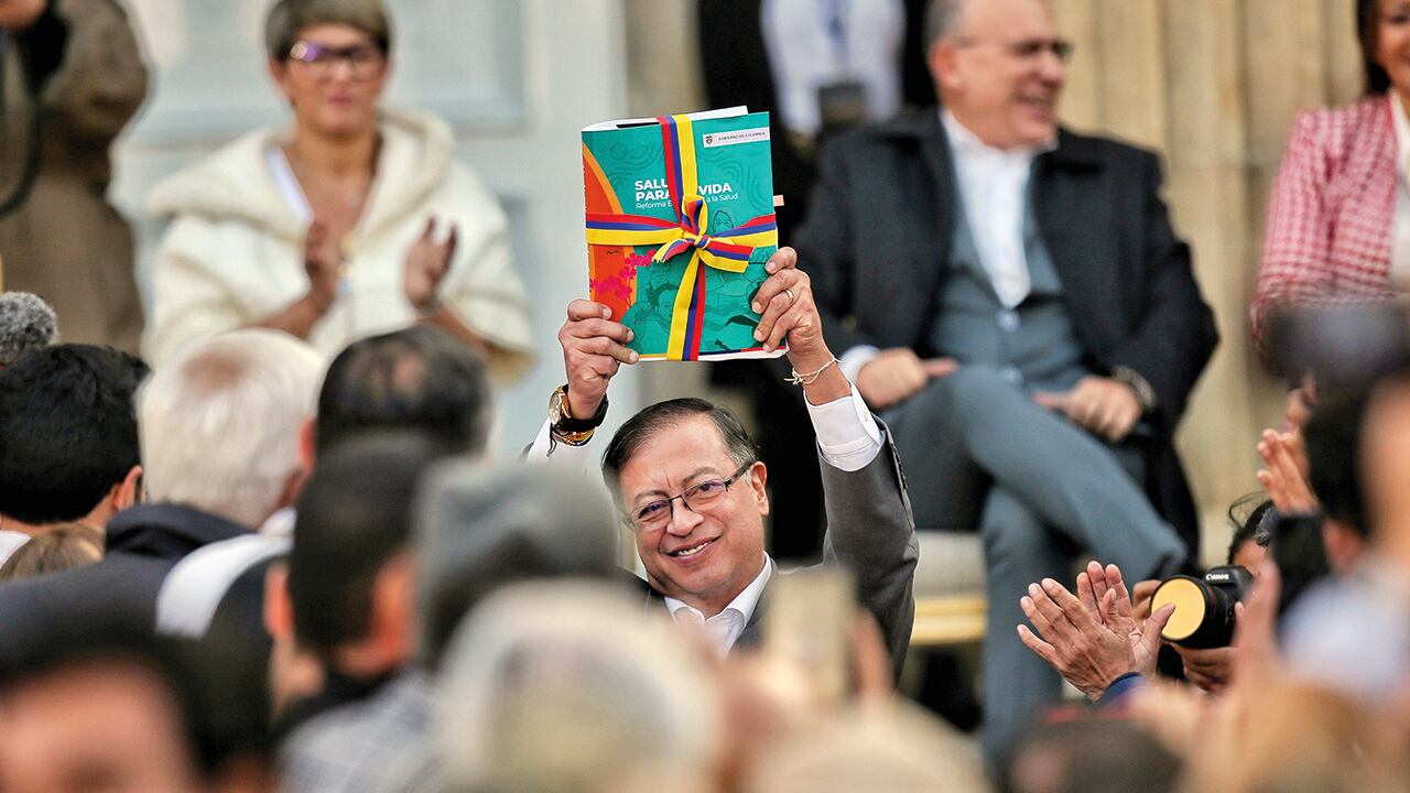 Gustavo Petro al presentar la reforma a la salud.
