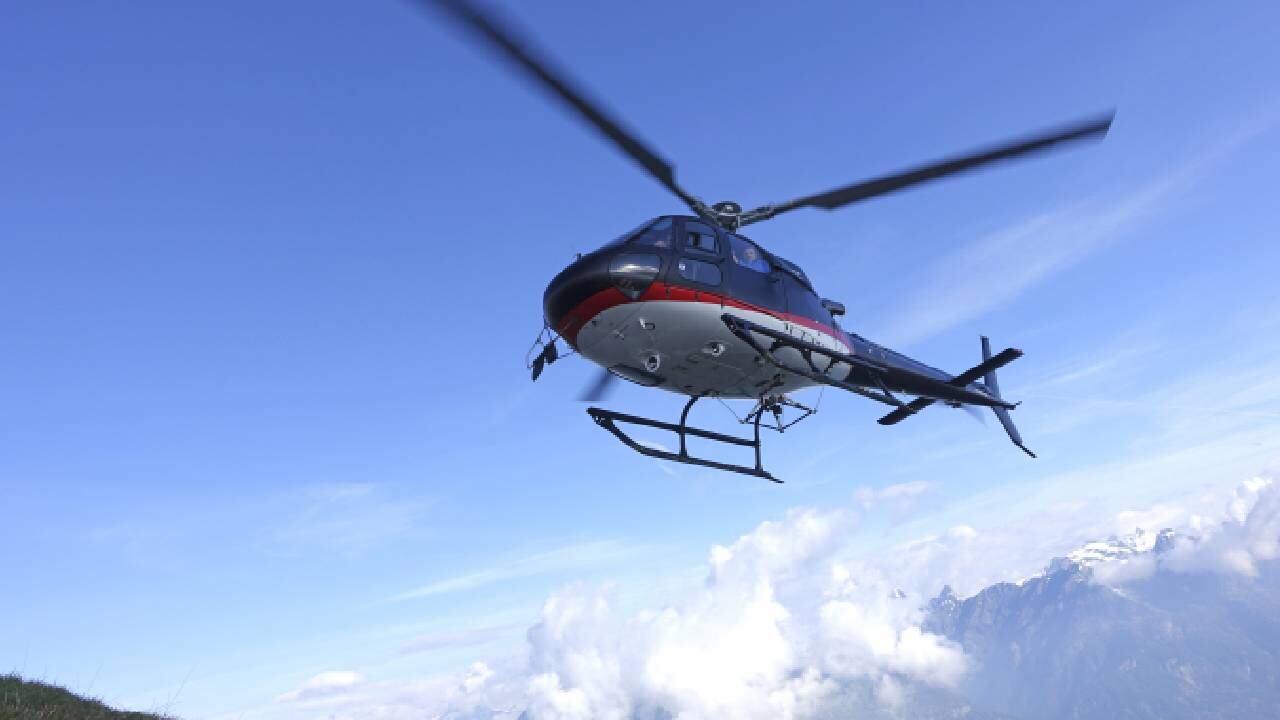 El 'influencer' quiso sorprender a sus seguidores en un helicóptero.