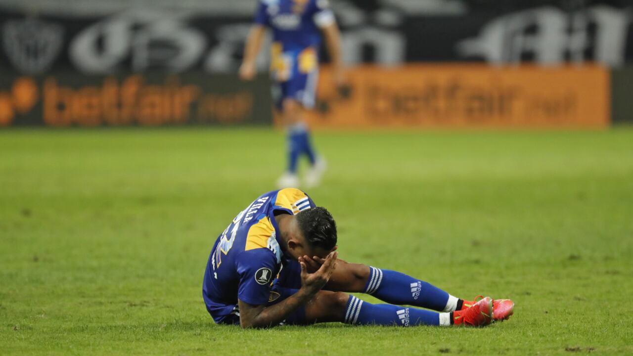 Sebastián Villa en el juego ante Atl. Mineiro