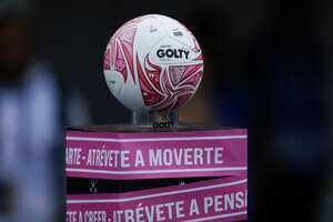 Balón Liga Betplay en honor a las mujeres.