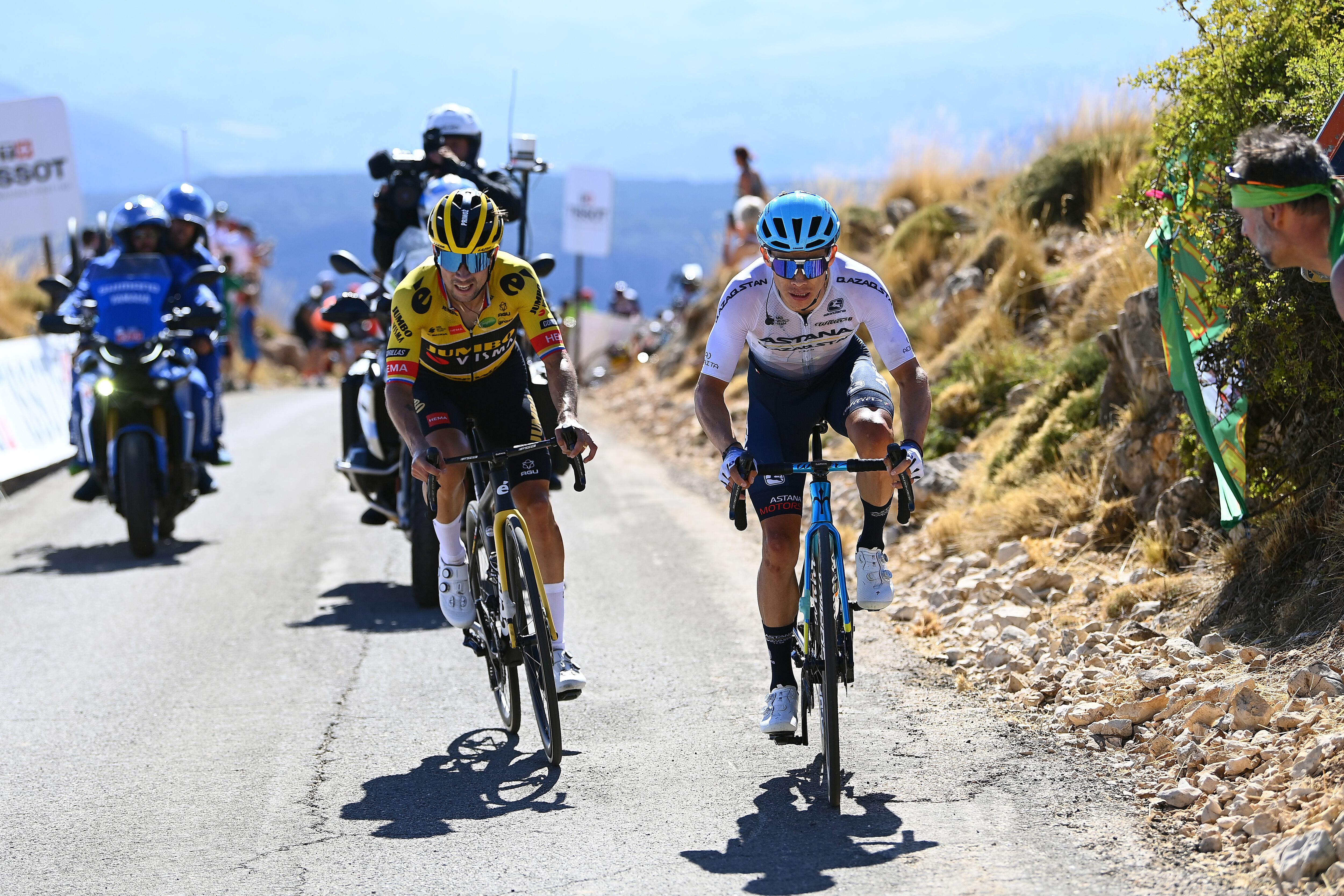 SIERRA DE LA PANDERA, SPAIN - SEPTEMBER 03: (L-R) Primoz Roglic of Slovenia and Team Jumbo - Visma and Miguel Ángel López Moreno of Colombia and Team Astana – Qazaqstan compete in the chase group during the 77th Tour of Spain 2022, Stage 14 a 160,3km stage from Montoro to Sierra de La Pandera 1815m / #LaVuelta22 / #WorldTour / on September 03, 2022 in Sierra de La Pandera, Spain. (Photo by Tim de Waele/Getty Images)