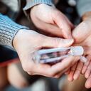 Foto de referencia de una familia en medio de la coyuntura por coronavirus