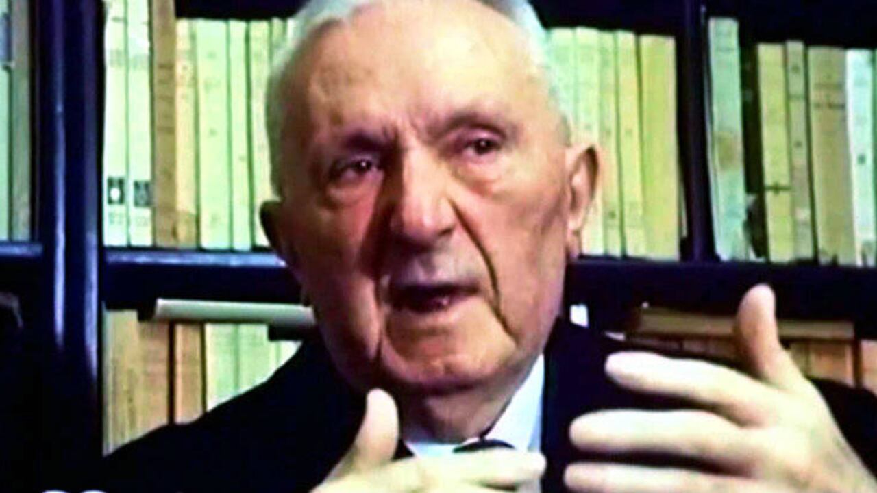 Carlo Emilio Gadda (Milán, 1983 - Roma, 1973) retrató en su obra, con realismo descarnado, una realidad de supervivientes, pícaros y prostitutas.