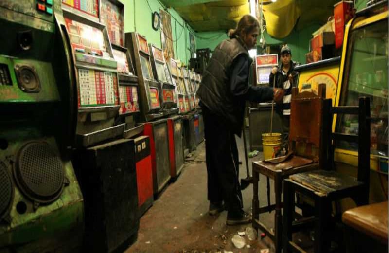En el Bronx existían diversos locales con máquinas tragamonedas. Foto: León Dario Peláez.    