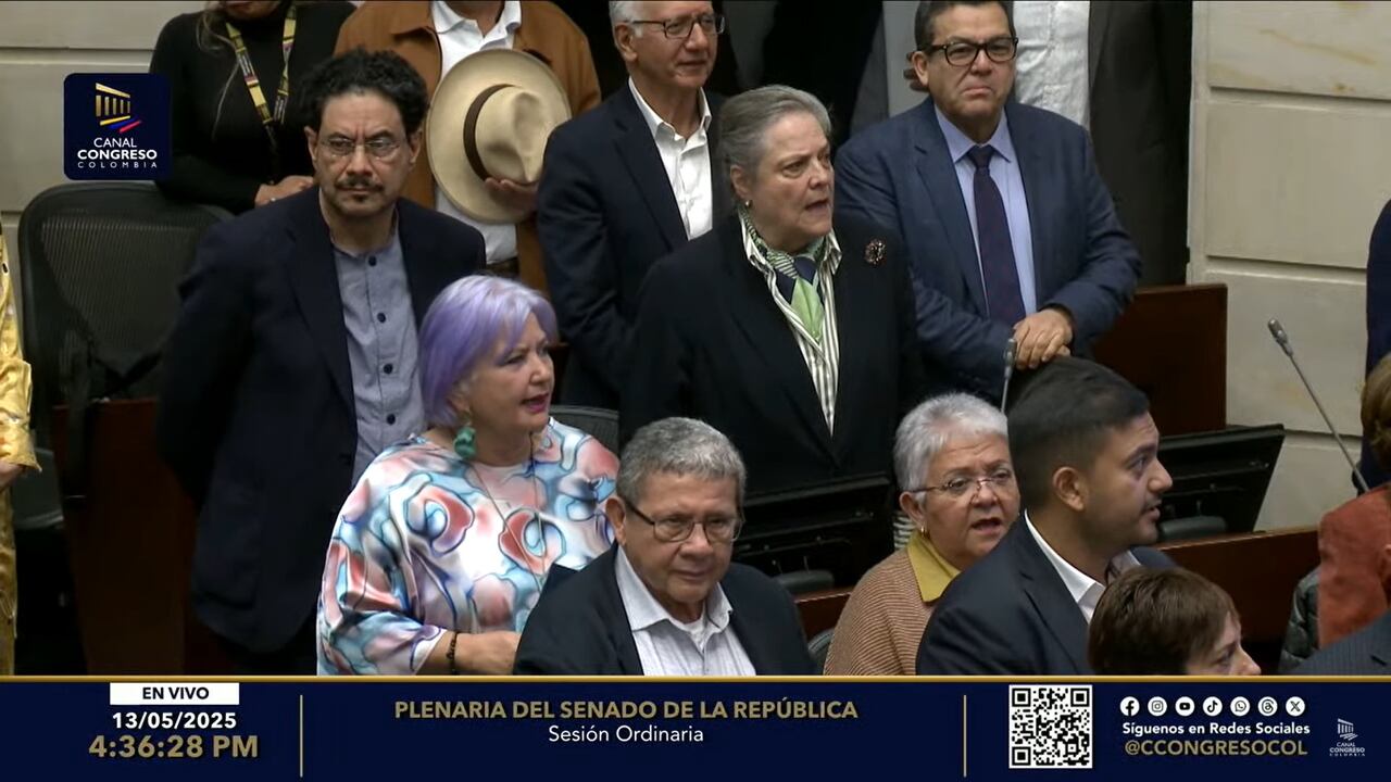 Guillermo Alfonso Jaramillo y Jaime Dussán en la plenaria del Senado sobre la consulta popular.