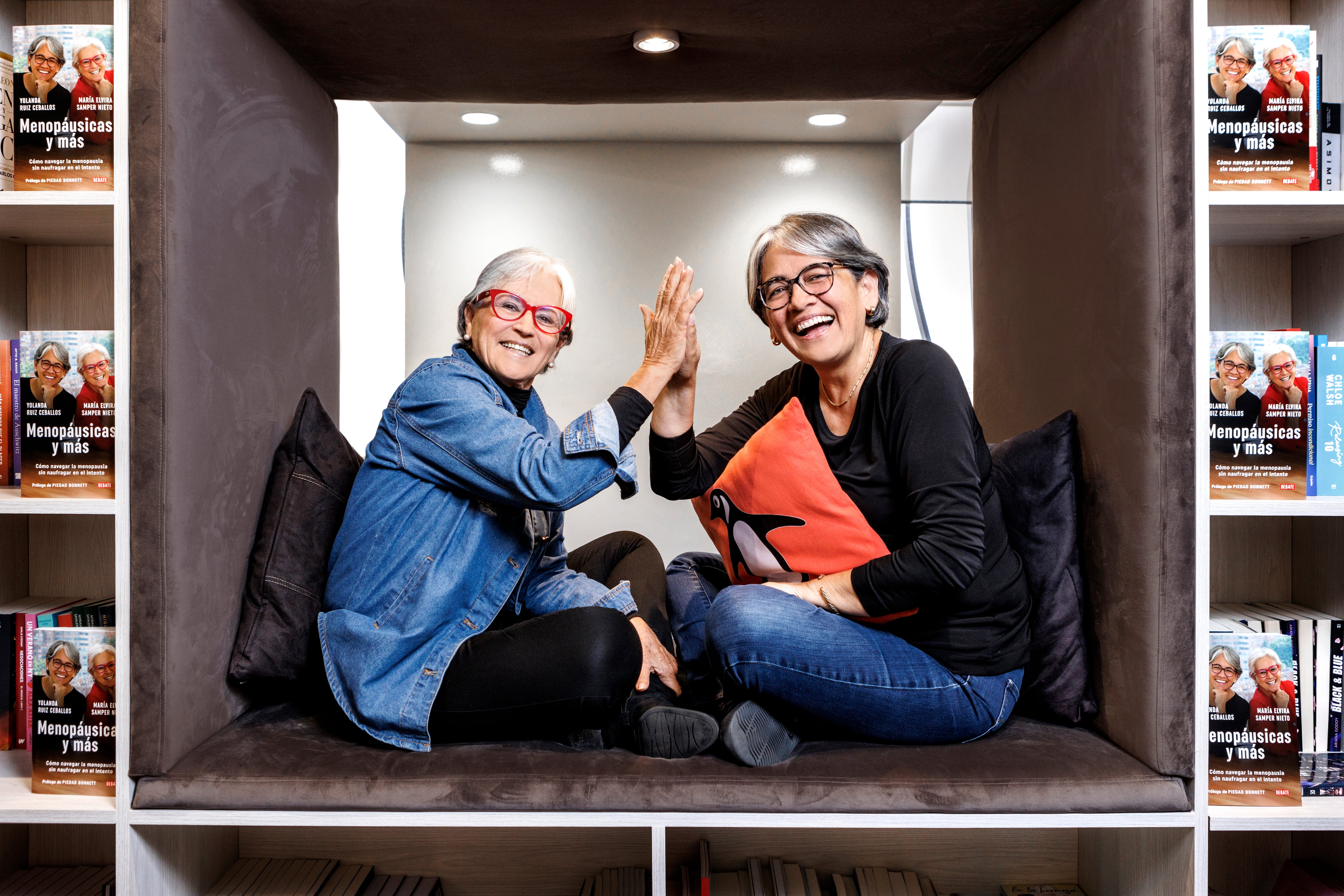 María Elvira Samper y Yolanda Ruíz. Menopáusicas ¡y qué!
Bogotá Abril 16 de 2026.
Foto: Juan Carlos Sierra-Revista Semana.