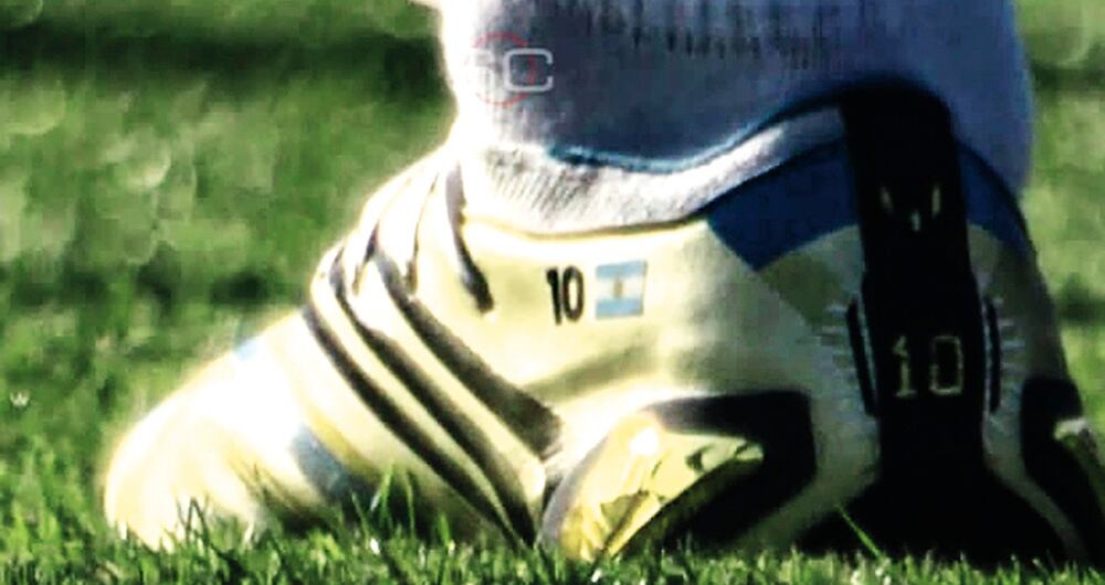 Hubo temor por una posible lesión de Lionel Messi. 