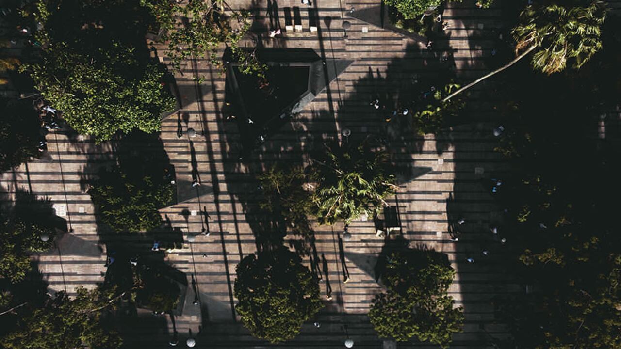 Envigado cuenta con espacios públicos para que los habitantes con discapacidades puedan movilizarse de manera rápida y segura.