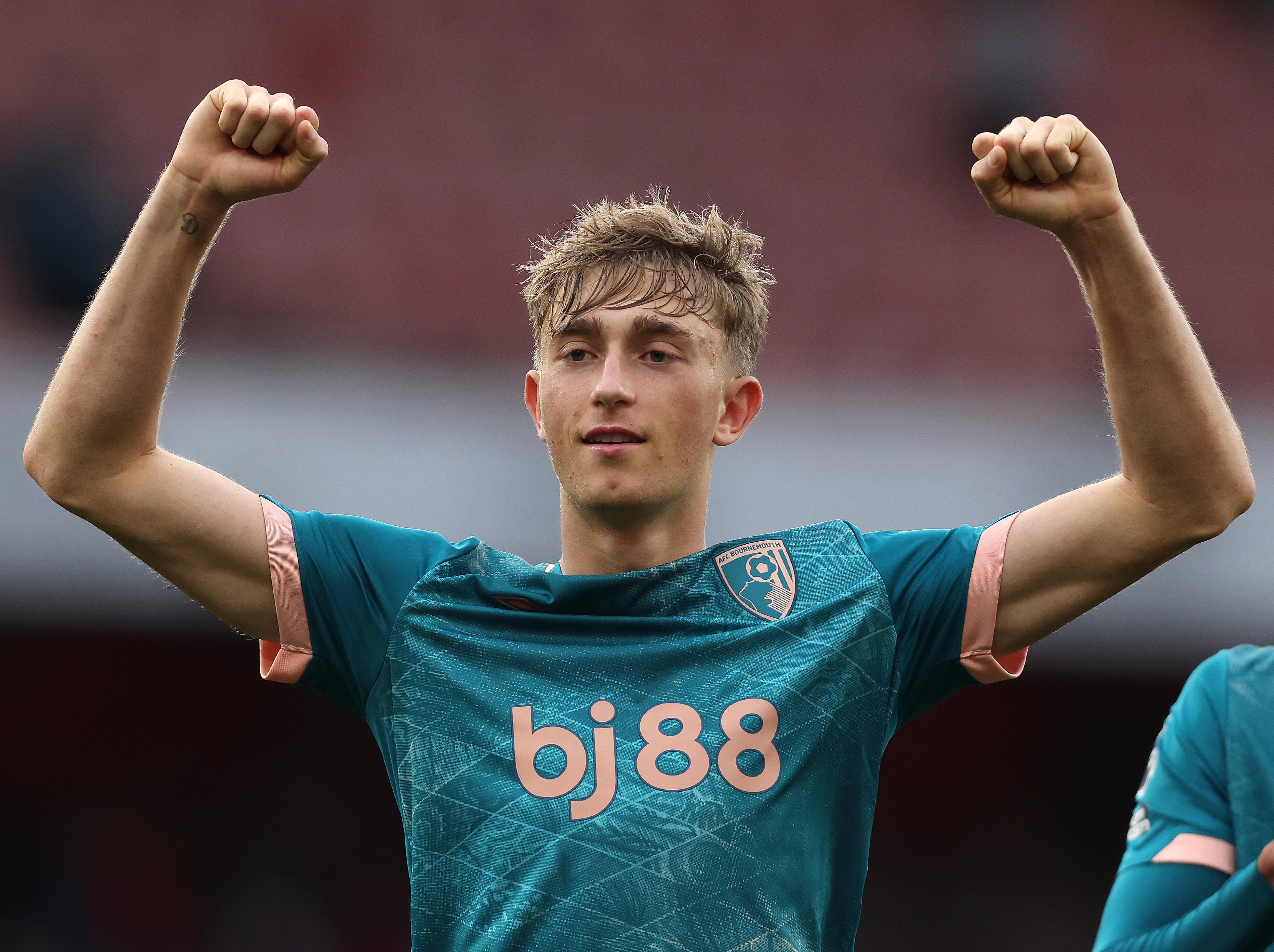 Dean Huijsen, defensa al servicio de Bournemouth.