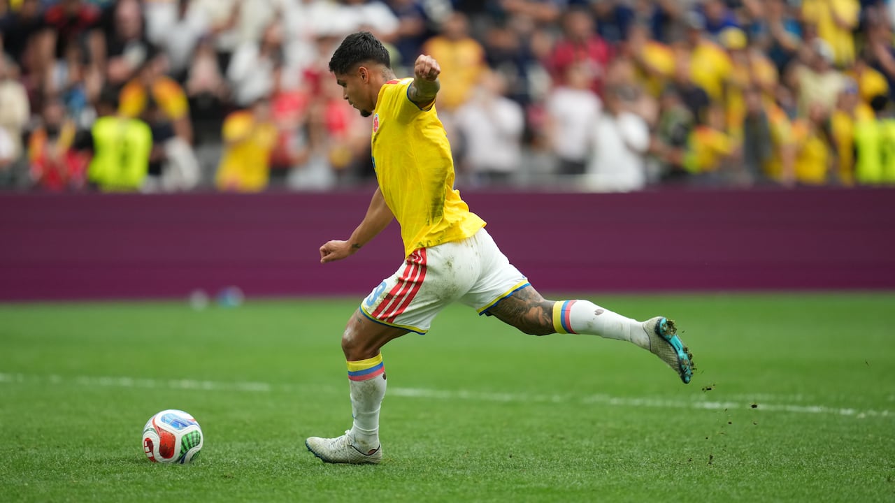 Cucho Hernández dio la cara luego de fallar el penal contra Suiza: sus palabras retumban en Colombia