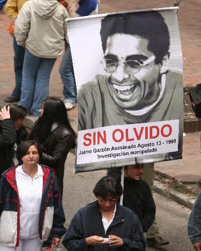 Marcha en homenaje a las víctimas de la violencia. Bogotá 6 de marzo de 2008.
