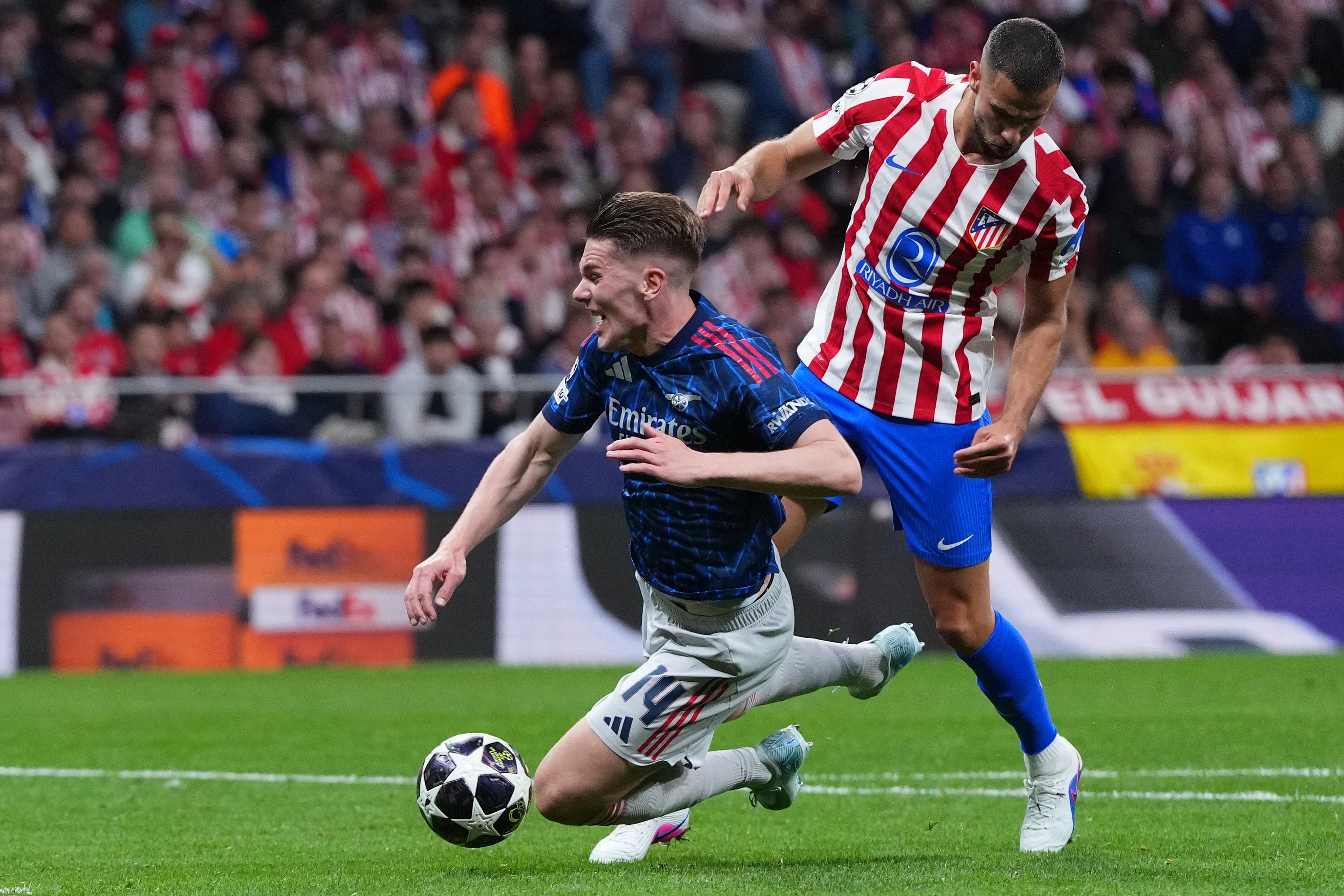 Atletico Madrid's David Hancko, right, fouls in the penalty box Arsenal's Viktor Gyokeres during a Champions League semifinal, first leg, soccer match between Atletico Madrid and Arsenal in Madrid, Spain, Wednesday, April 29, 2026. (AP Photo/Manu Fernandez)