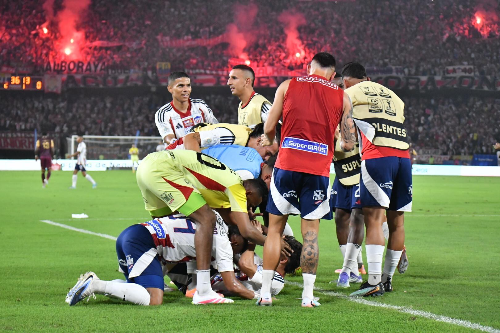 Junior de Barranquilla se mueve en el mercado de fichajes.