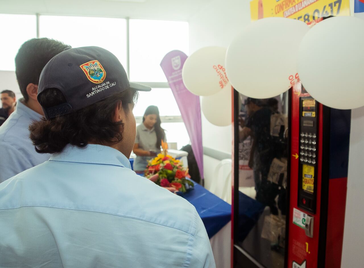 Primera máquina de test de VIH en Cali