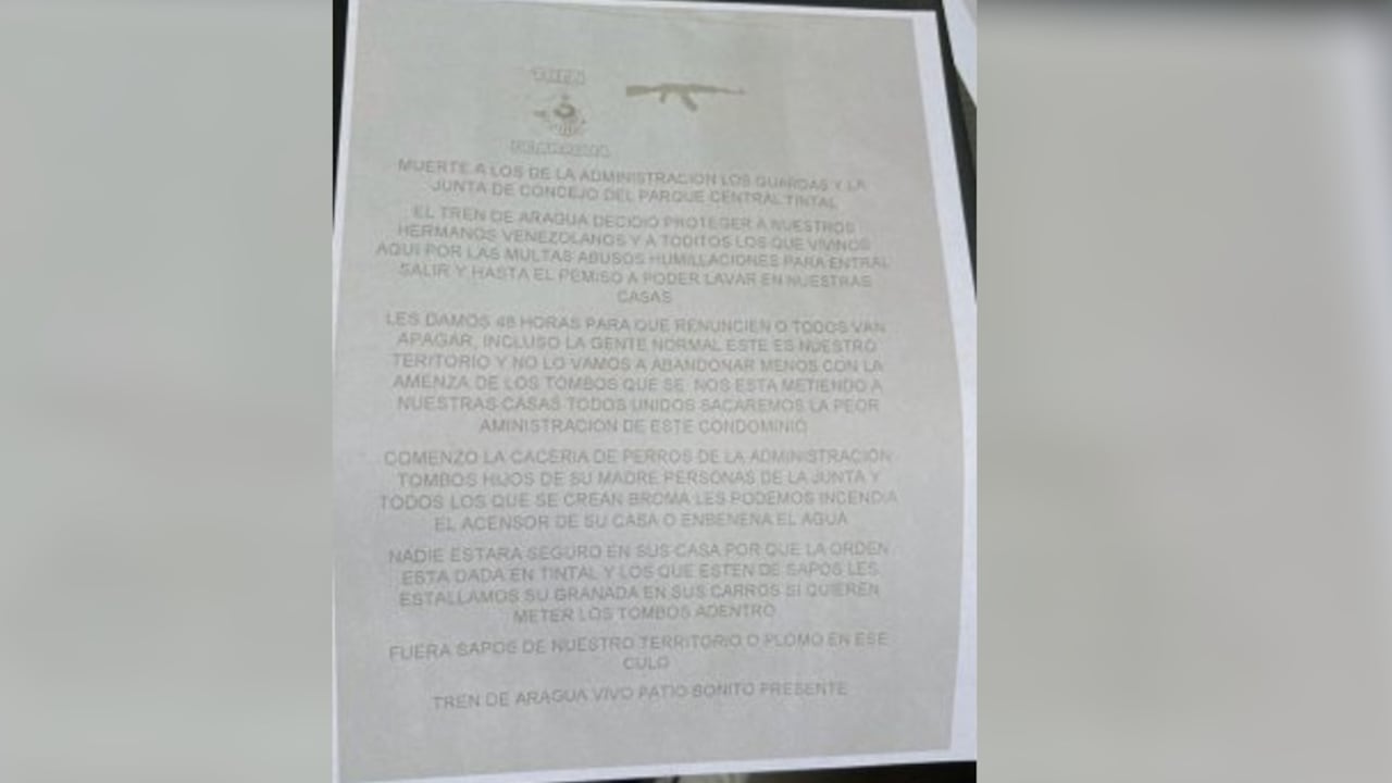 Con panfletos como este, el Tren de Aragua estaría amenazando de muerte a miembros de administraciones y consejos de administración de conjuntos residenciales en Kennedy.