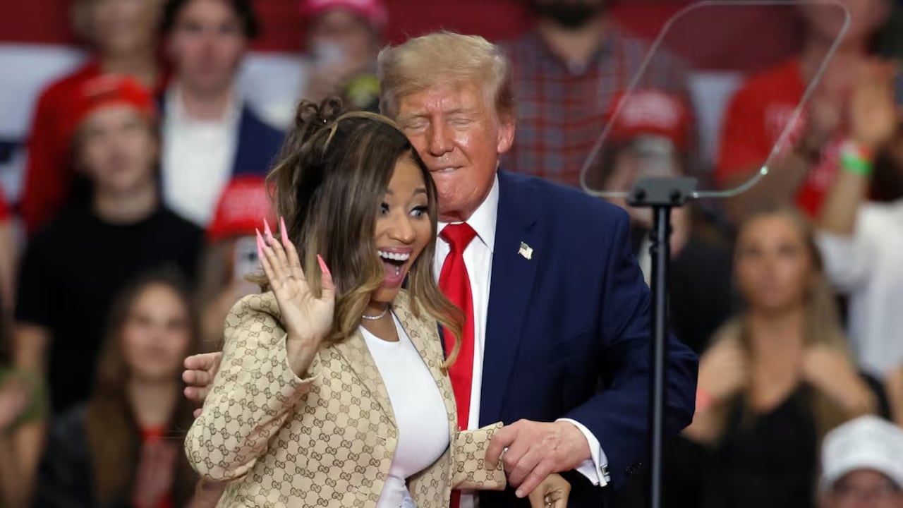 Nicki Minaj acompaña a Donald Trump en Michigan.