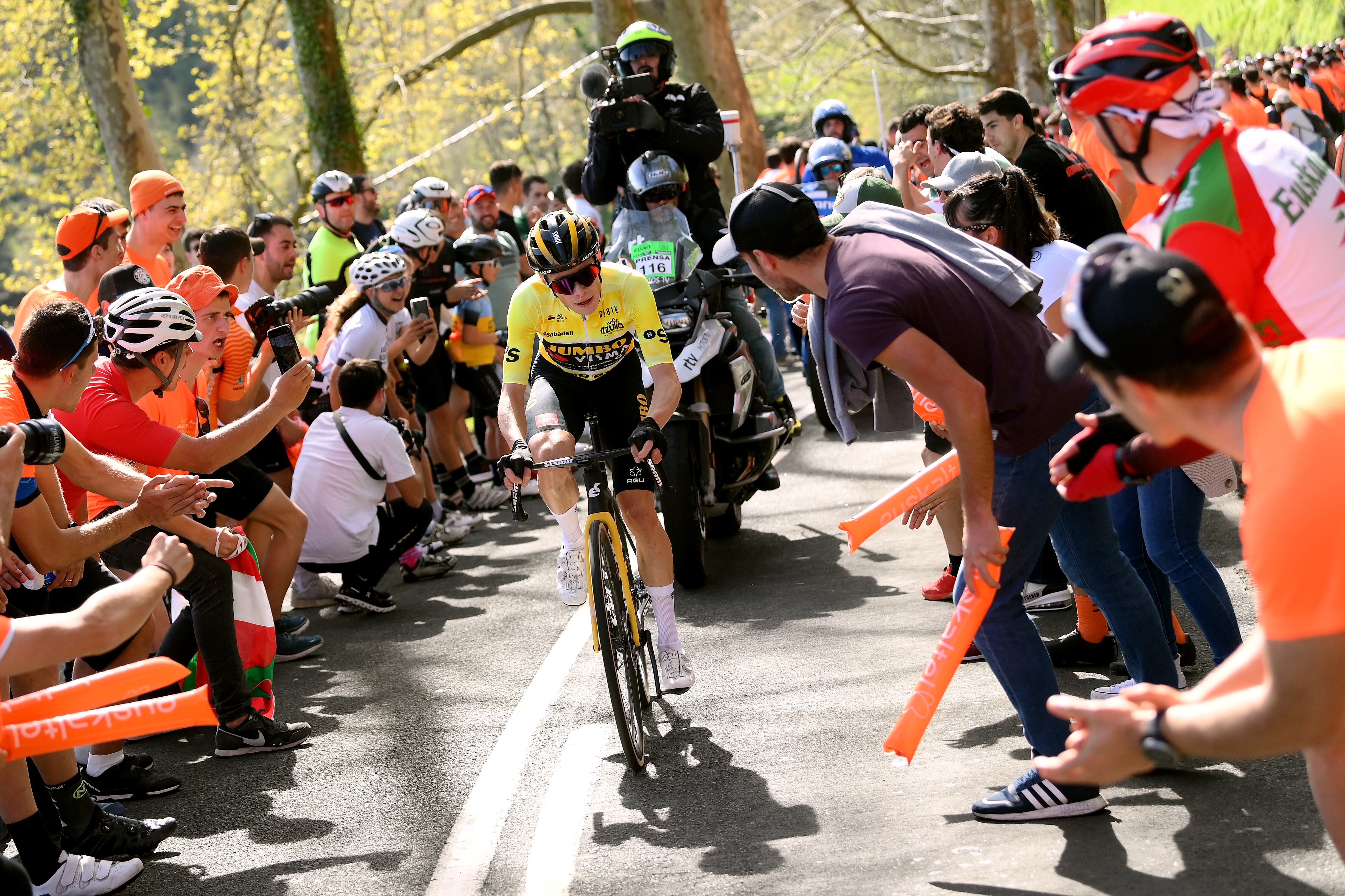 Jonas Vingegaard en la última etapa de la Vuelta al País Vasco