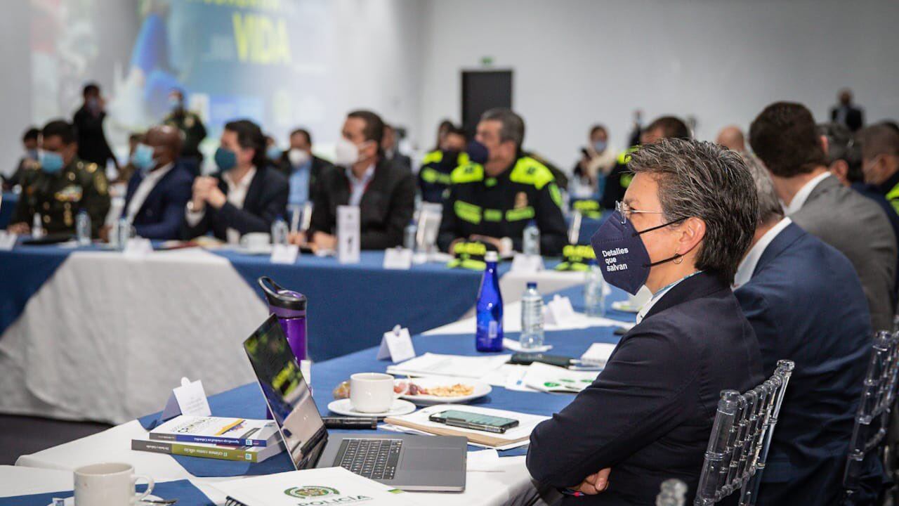 La alcaldesa Claudia López durante un consejo de seguridad en Bogotá.