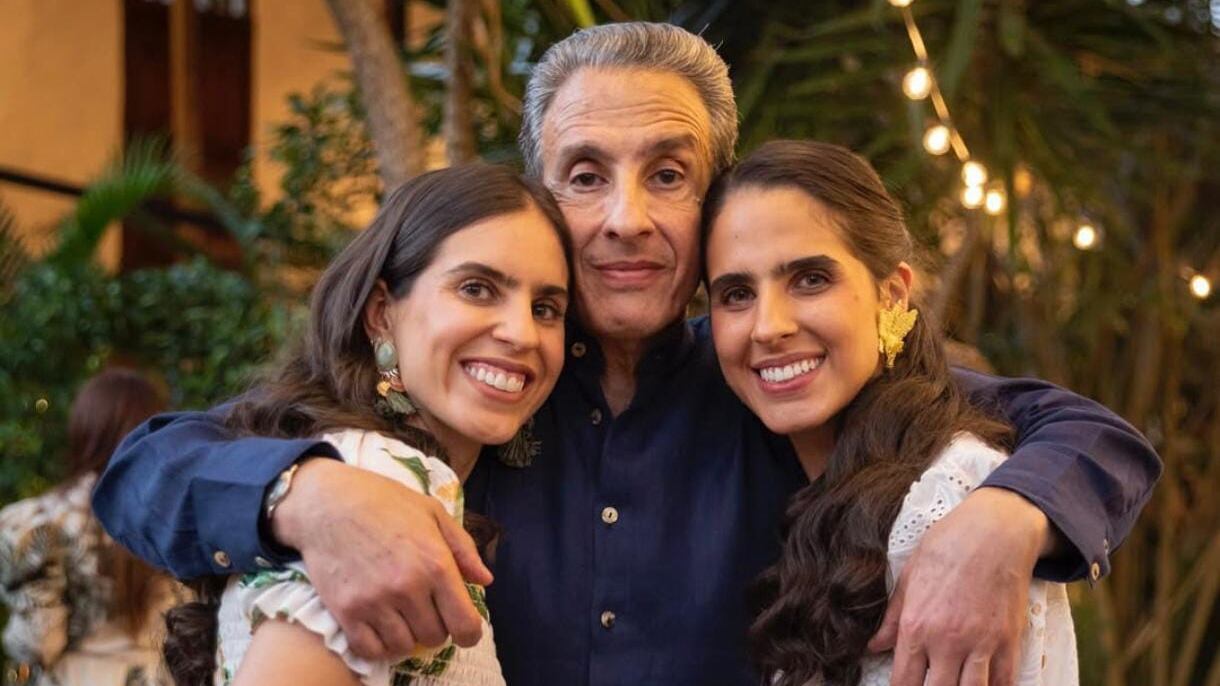 Las hijas de Fernando Hakim Daccach han emitido diversos mensajes para su padre.