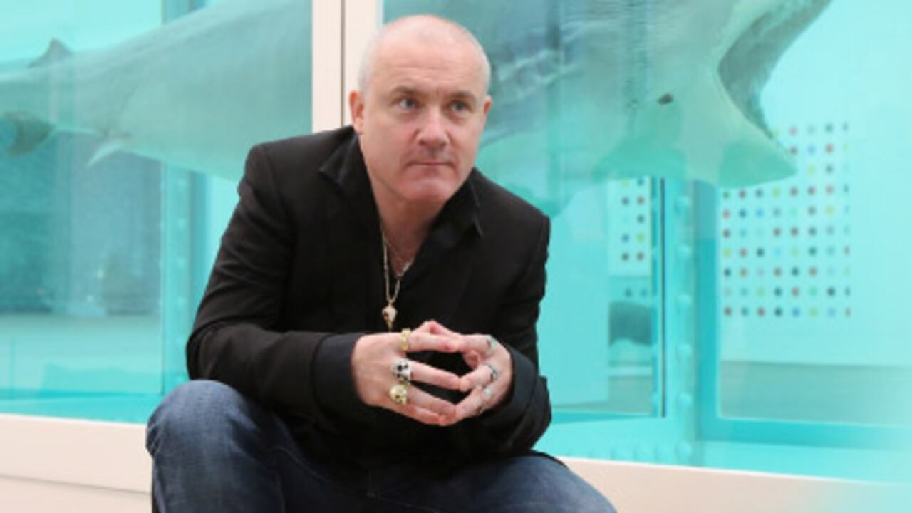 Damien Hirst vendió en 8 millones de dólares el famoso tiburón conservado en formol, llamado ‘La imposibilidad física de la muerte en la mente de algo vivo’.