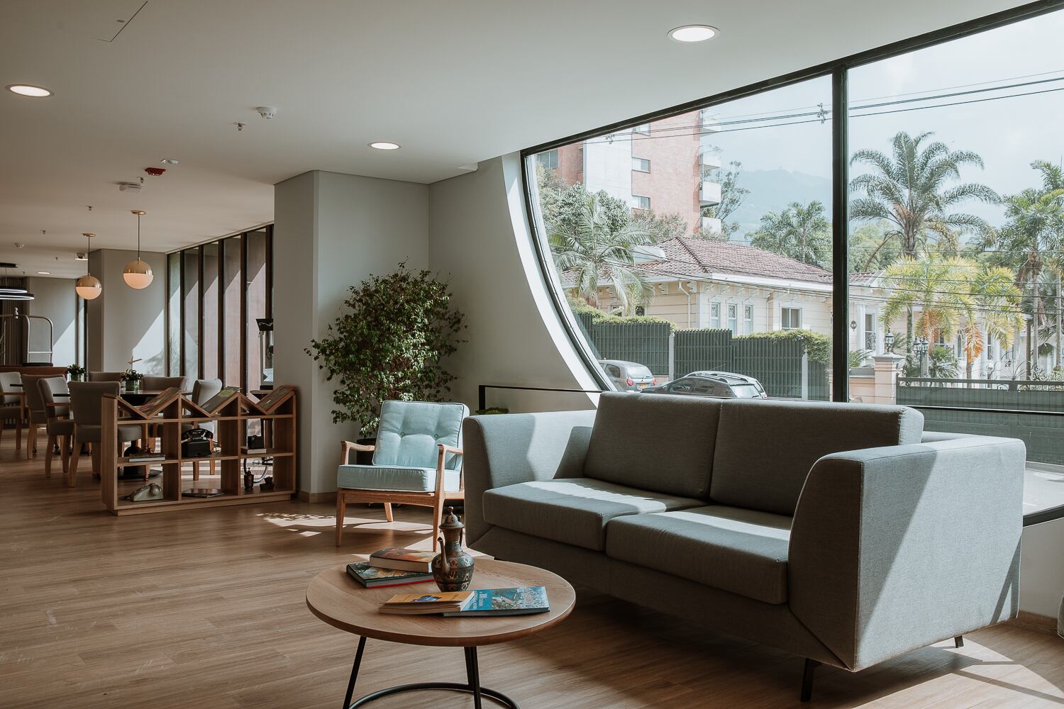 Casa Nua funciona 100% para renta, son habitaciones tipo suite que van desde los 25 metros cuadrados hasta los 48 metros cuadrados y están diseñadas de esta manera porque el 50% del proyecto está destinado para zonas comunes donde los residentes puedan desarrollar actividades.