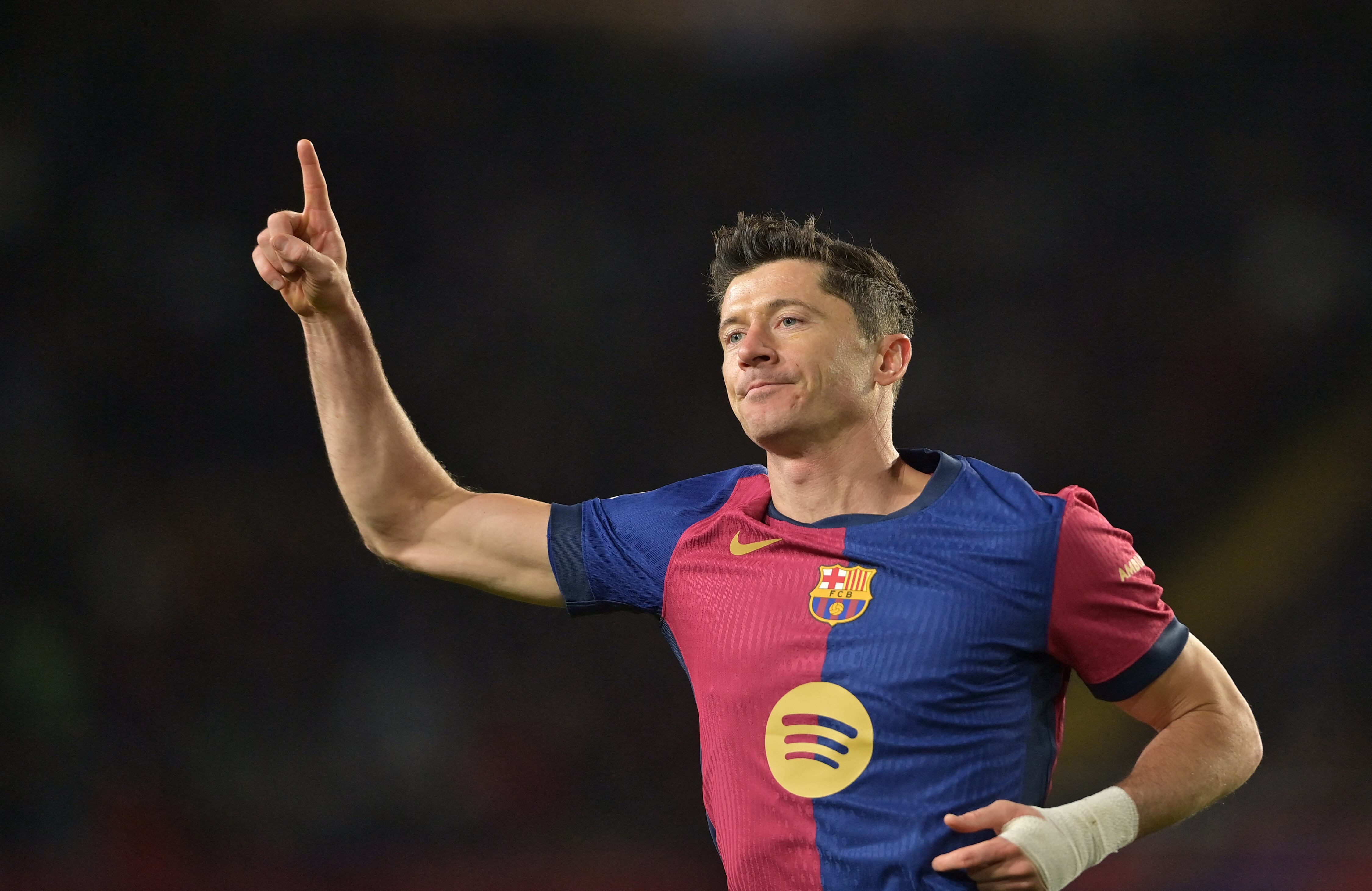 Robert Lewandowski marcó uno de los goles del encuentro.