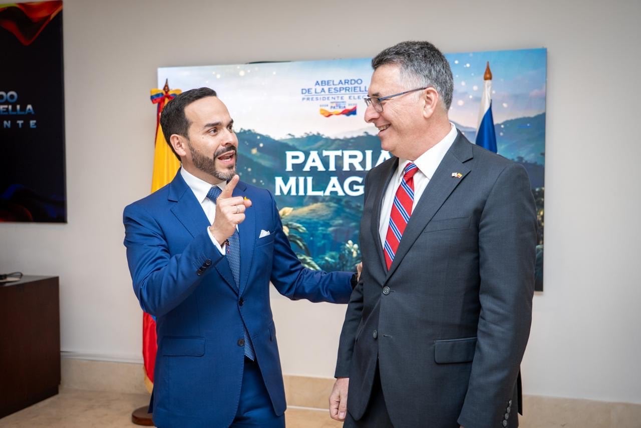 Abelardo De La Espriella, presidente electo de Colombia, y Gideon Sa’ar, ministro de Relaciones Exteriores de Israel.
