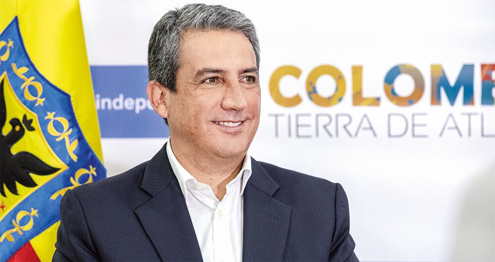 Fernando Jaramillo, presidente de la Dimayor, reparará a hinchas que hicieron enrolamiento.