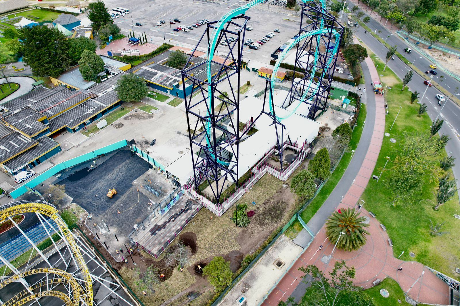 Montaña rusa Salitre Mágico