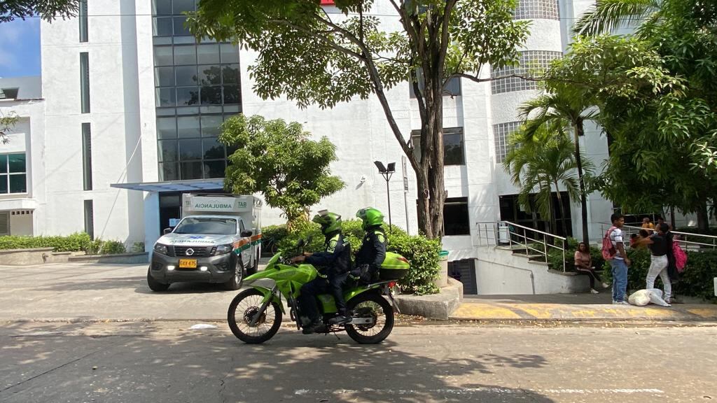 Murió Enilce López, alias La Gata. Su sepelio se desarrolló en el cementerio Jardines de la Eternidad en Barranquilla.
