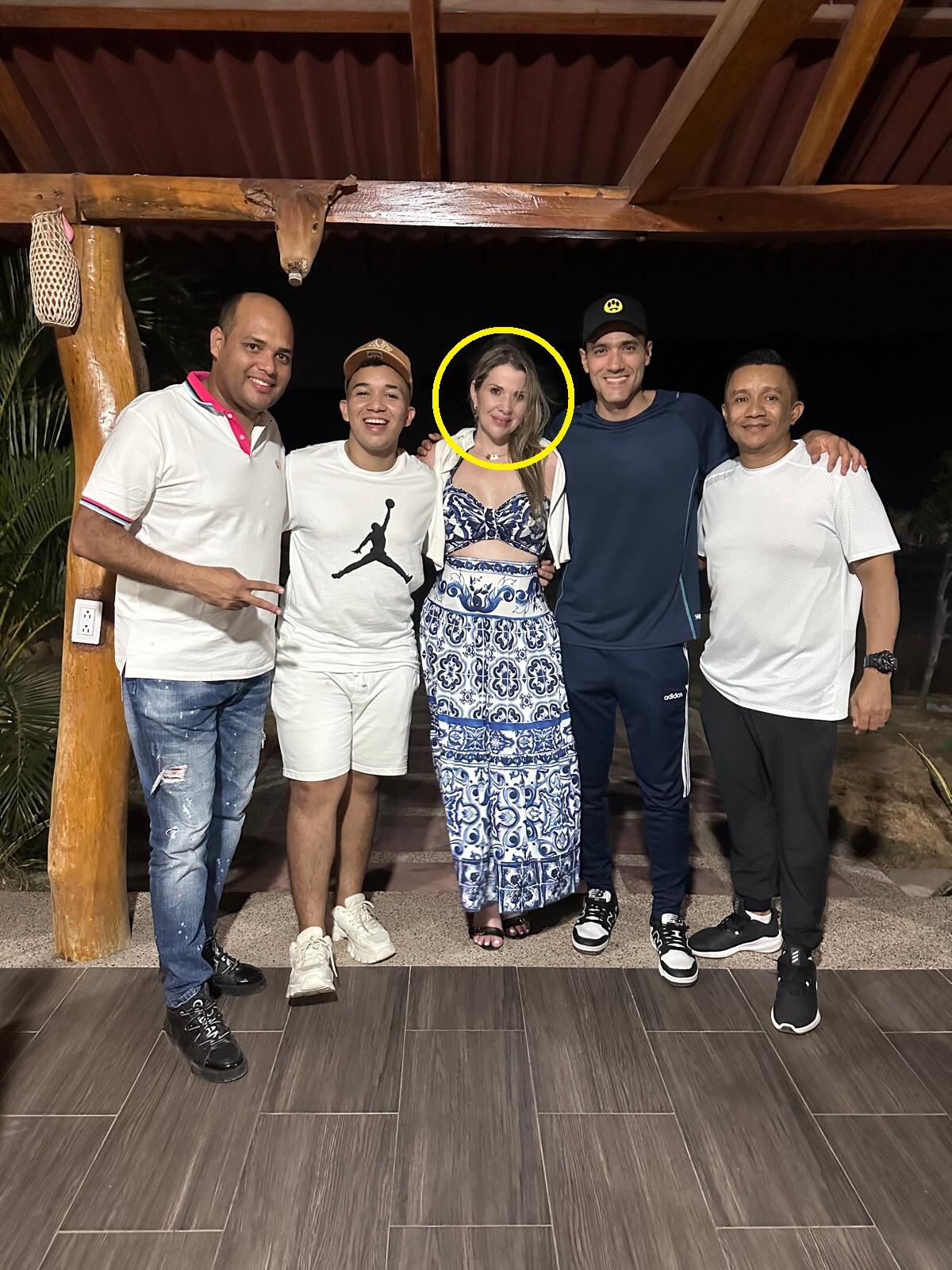 Durante diez meses Andrea Riveira Suárez trabajó como mánager de Samuel Morales. Durante este tiempo no recibió su salario completo.