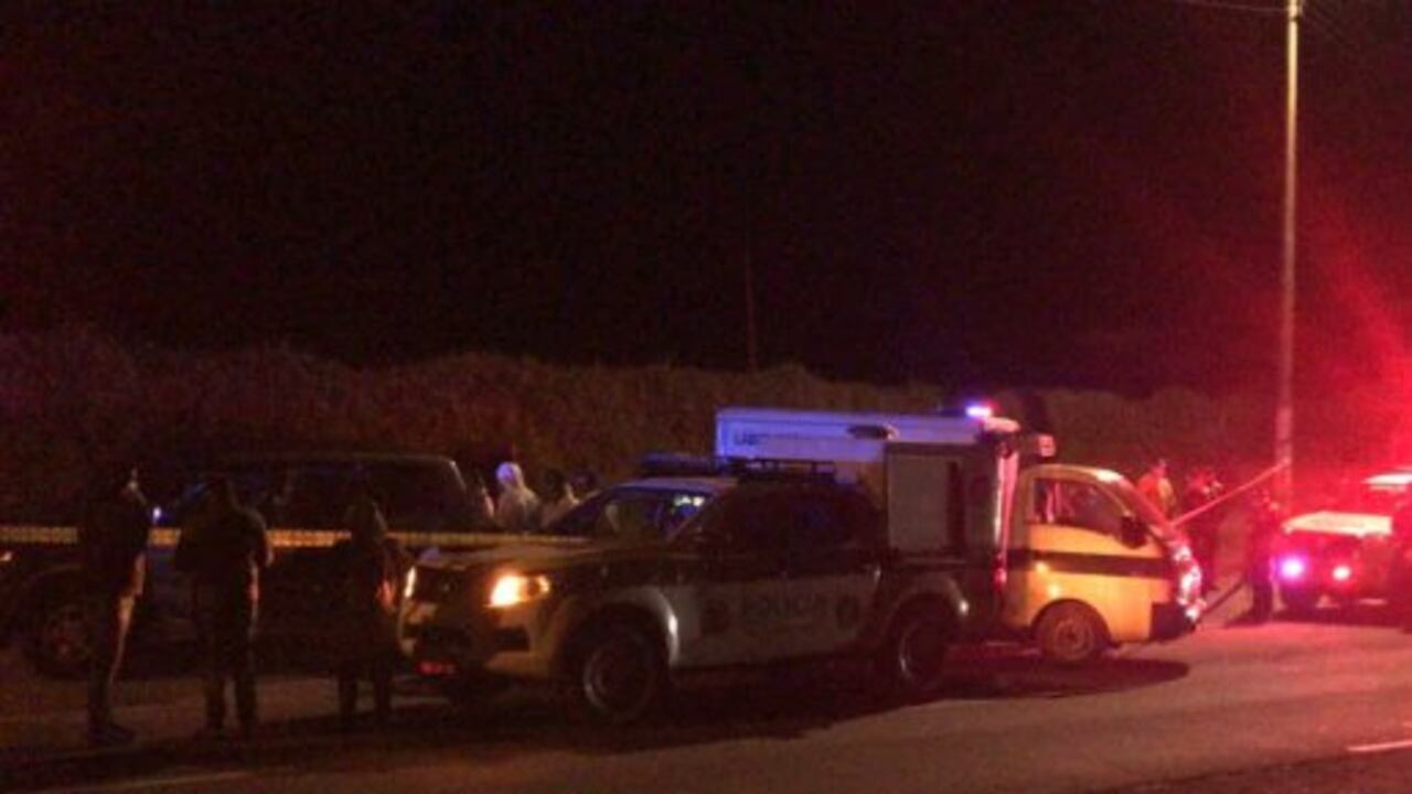 La comunidad alertó a las autoridades sobre una camioneta abandonada en el norte de Bogotá. En su interior fueron hallados cuatro cuerpos sin vida.