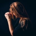 Mediante la oración se suelen decir las preocupaciones de vida que cada quien tiene.