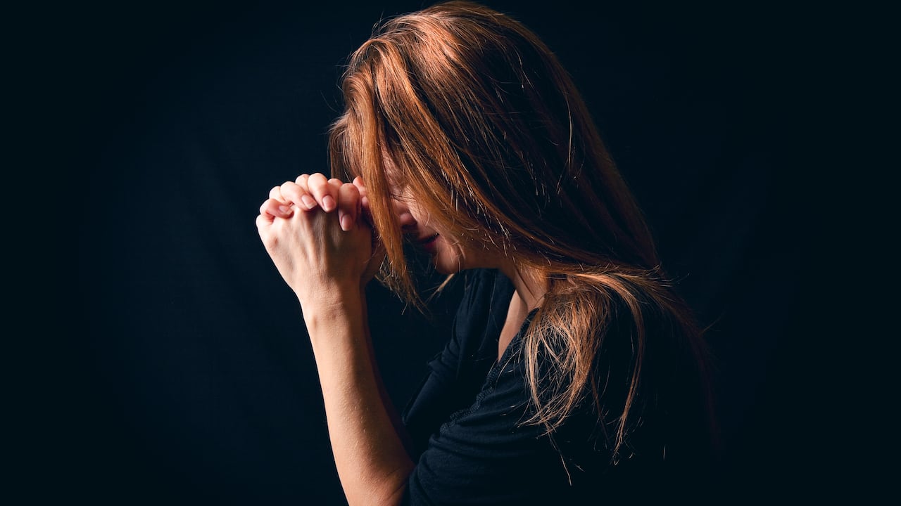 Mediante la oración se suelen decir las preocupaciones de vida que cada quien tiene.