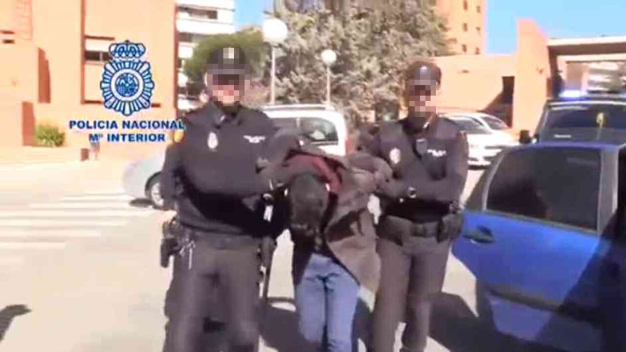 El caso ocurrió hace pocos días cuando fue divulgado por la propia policía española que no dudó en calificarlo como el más horrible en los últimos tiempos.