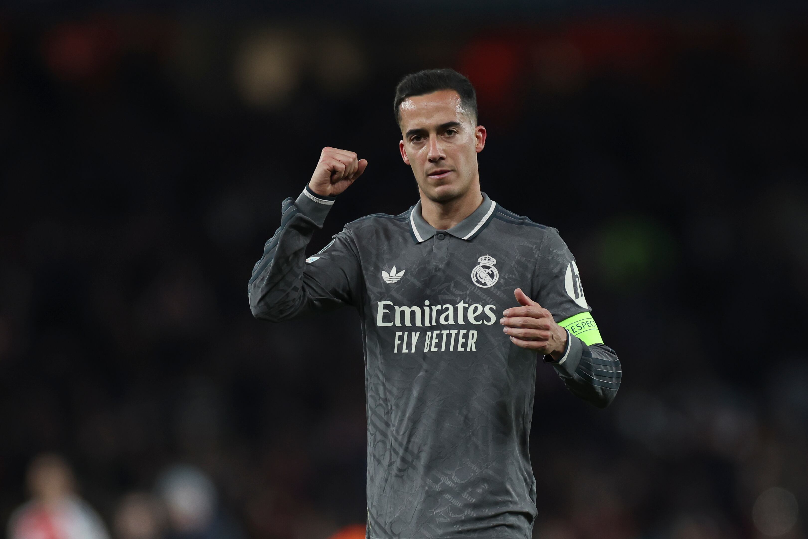 LONDON, ENGLAND - APRIL 08: Lucas Vazquez of Real Madrid greets the supporters during the UEFA Champions League 2024/25 Quarter Final First Leg match between Arsenal FC and Real Madrid C.F. at Arsenal Stadium on April 08, 2025 in London, England. (Photo by Isabel Infantes / Europa Press Sports via Getty Images)