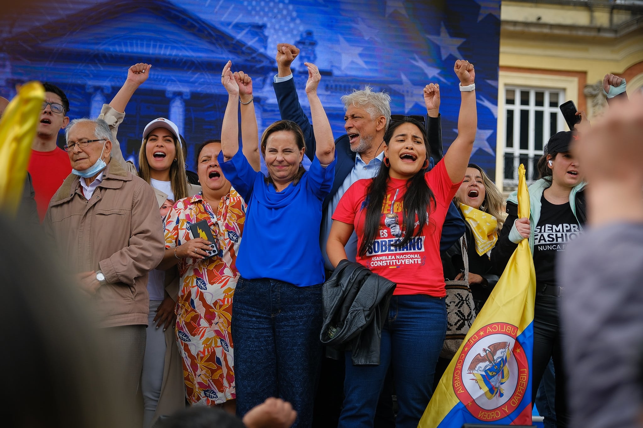 Integrantes del equipo de gobierno del presidente, Gustavo Petro, reunidos  el 3 de febrero de 2026 en la Plaza de Bolívar, en Bogotá, mientras su jefe visitaba en Washington a Donald Trump, mandatario de los estadounidenses