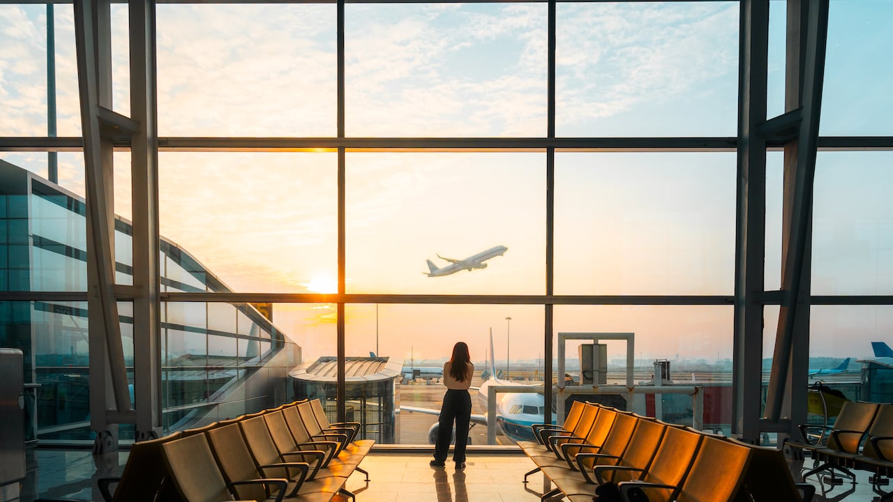 Para acceder a estas tarifas especiales se recomienda visitar los sitios oficiales de la aerolínea.