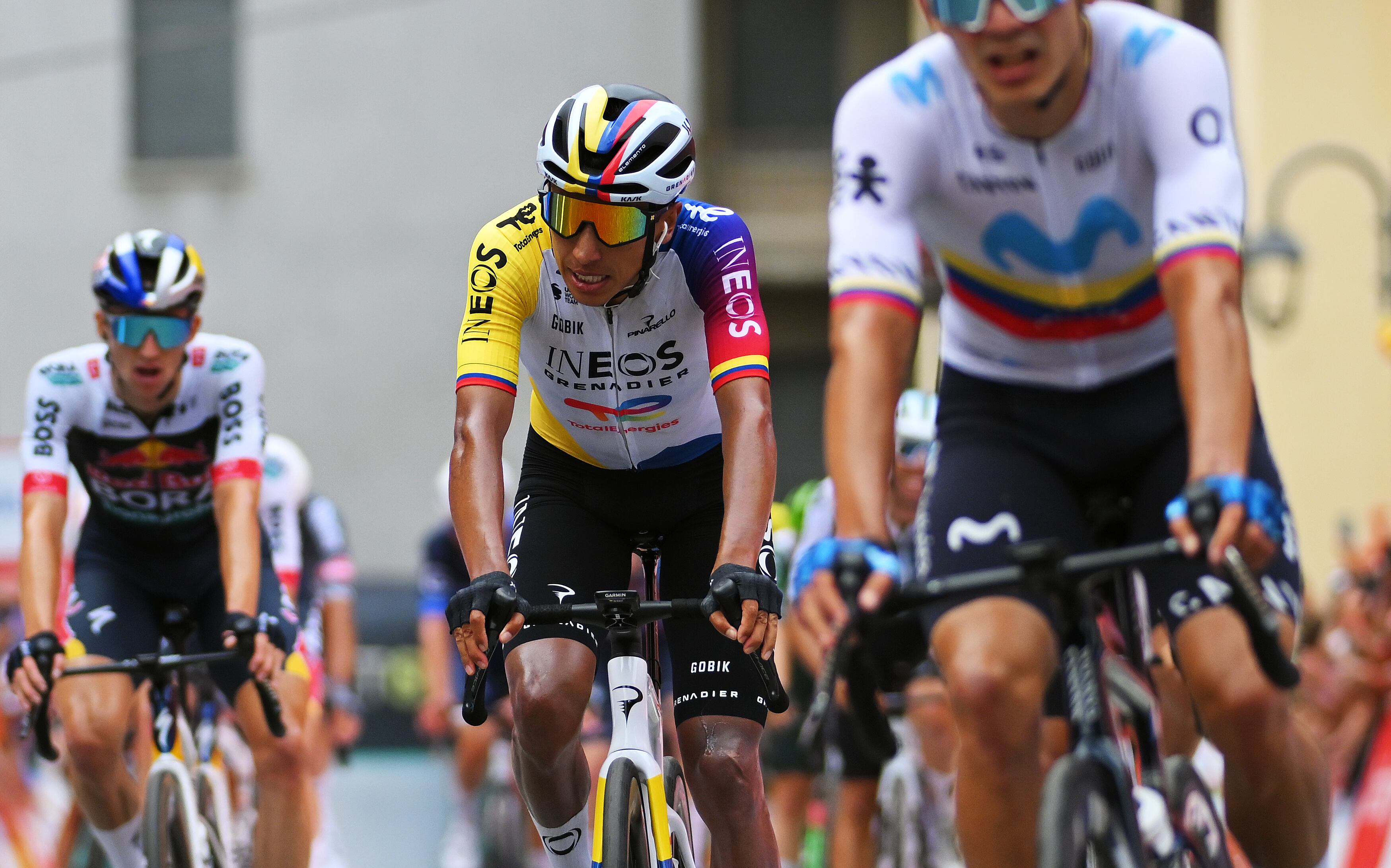 Egan Bernal, a paso firme en la general de La Vuelta a España 2025.