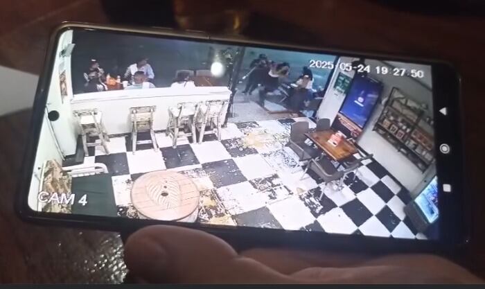 Video del ataque con una sustancia química a tres mujeres en Génova, Quindío.