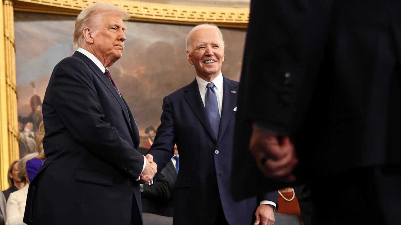 Revelan contenido de la carta que Biden le dejó a Trump en el Salón Oval de la Casa Blanca.