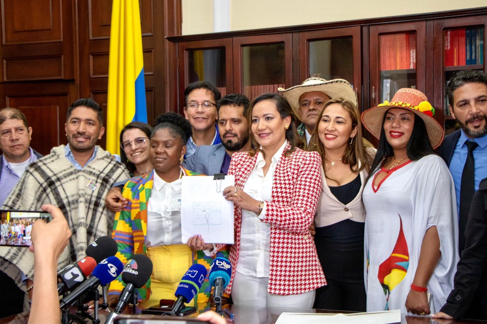 Radicación del proyecto de reforma a la salud.