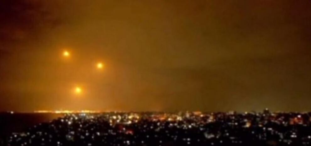 Supuestos Ovnis captados en medio de la guerra en Israel.