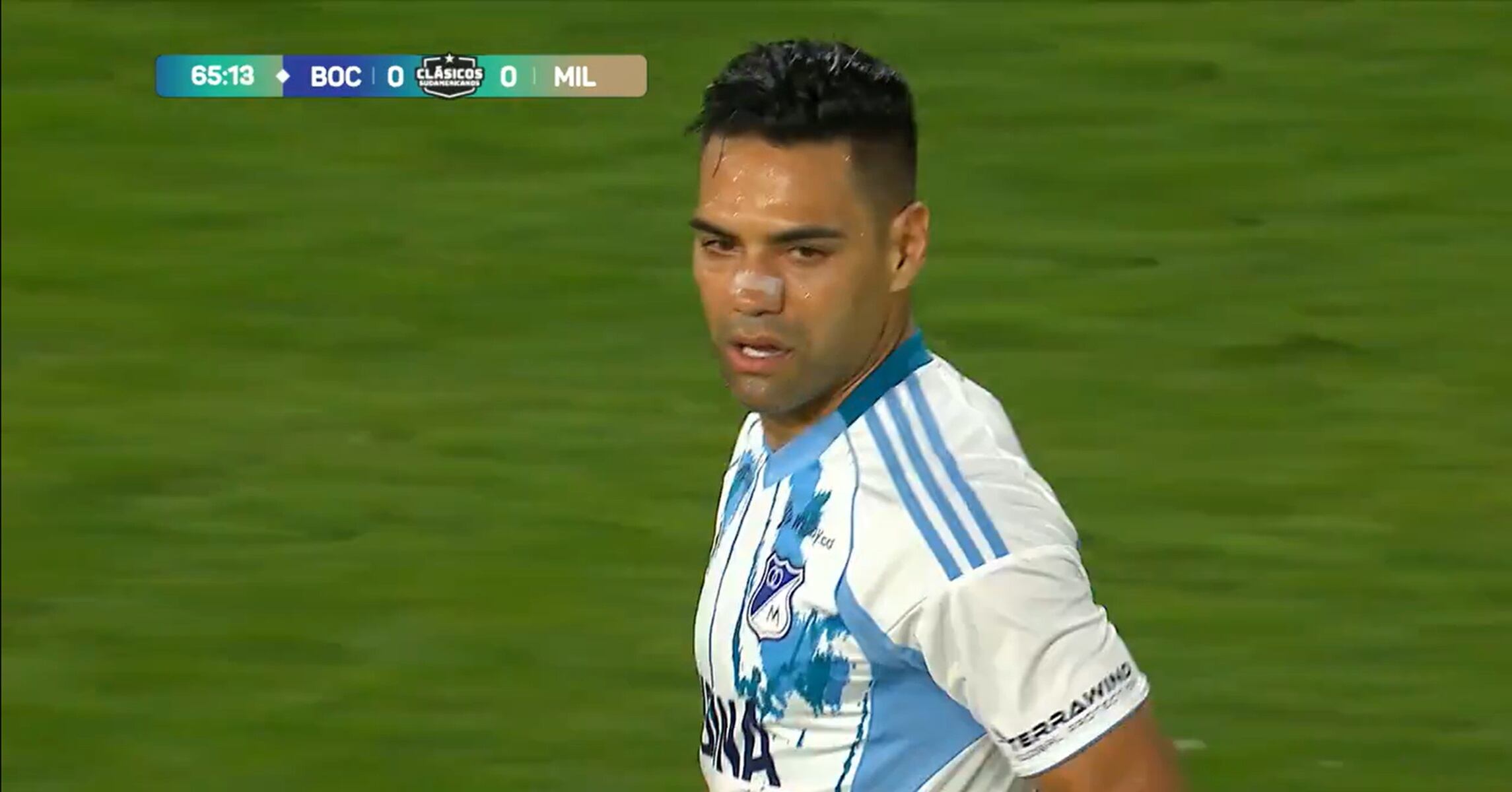 Momento del ingreso de Falcao en La Bombonera.